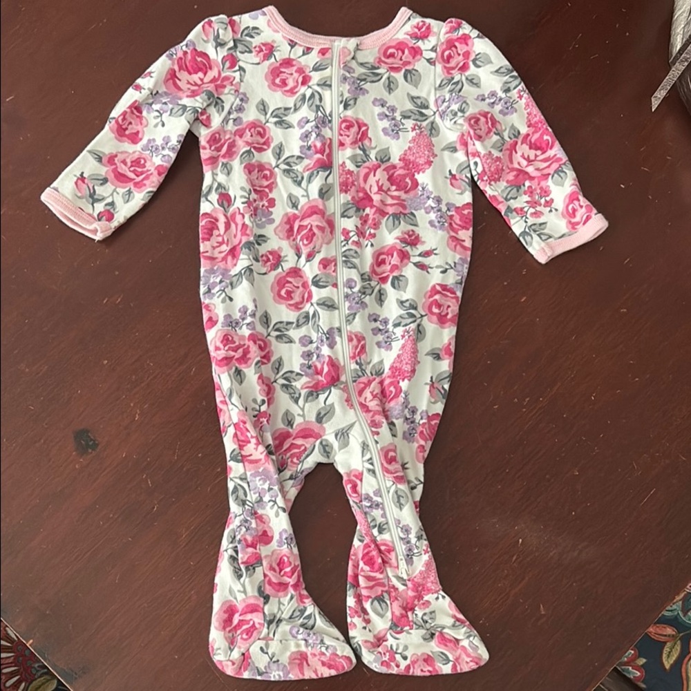 Wonder Nation Pink and White Floral Footies